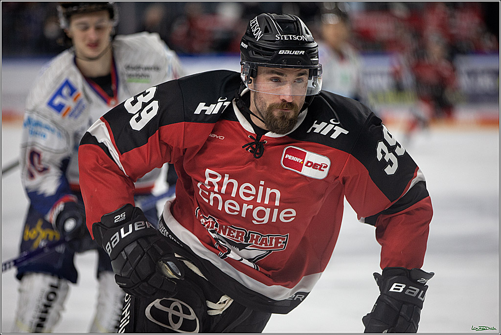 PENNY DEL;  Koelner Haie - Iserlohn Roosters; Koeln, 01.03.2022